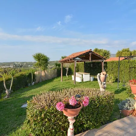 Citrus 2 Villa Goudhi